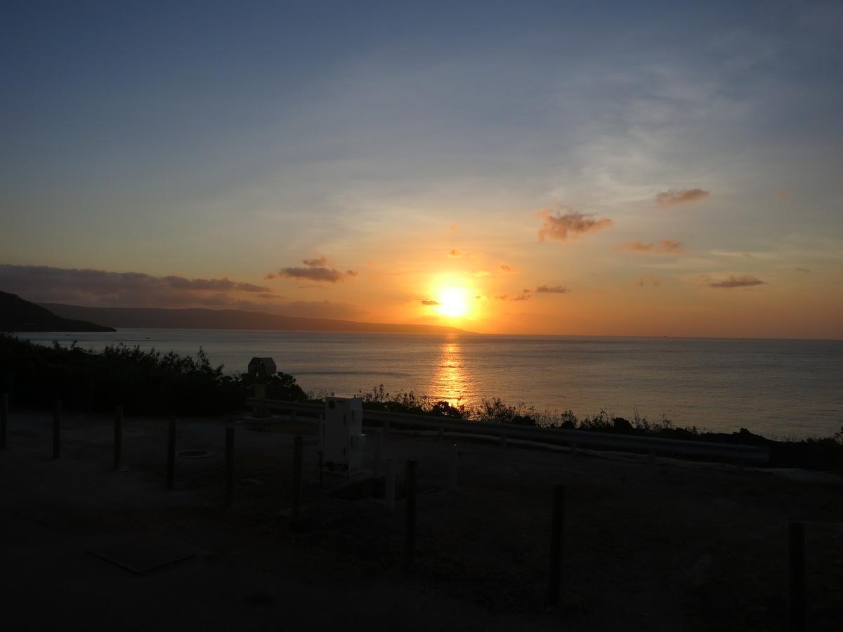 The Sunset Hotell Flying Fish Cove Exteriör bild